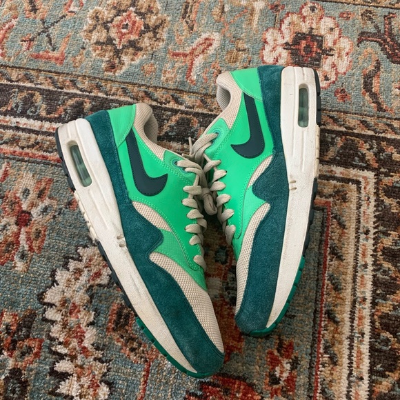 nike air more uptempo birch